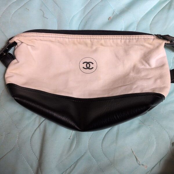 ノベルティCHANEL ポーチ