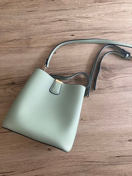 極美品 ミントグリーン 2wayバッグ ショルダー&ハンドバッグ