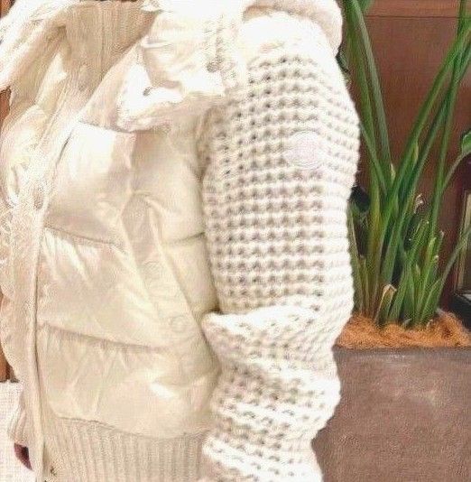 定18万22AWゆる可愛MONCLER 2way フードダウンジャケット カーディガン モンクレール ライトダウン