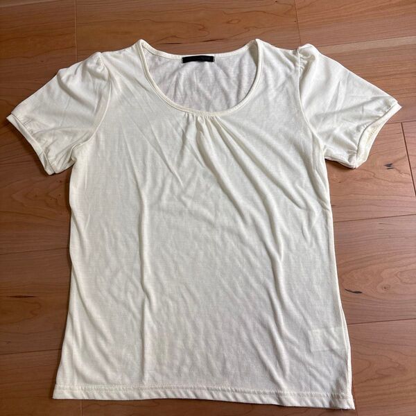 レディース 半袖Tシャツ クリーム色