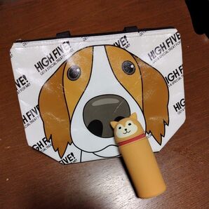 「ファッションクーポン利用可」新品わんちゃんデザインの保冷バッグ&中古ラバー製縦型ペンケース②点まとめ売り 犬グッズコレクション