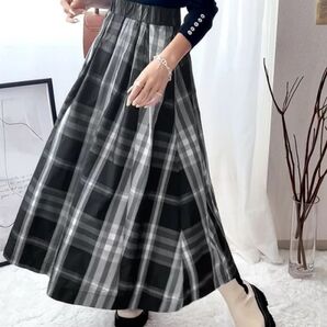 チェック柄ロングスカート モノトーン