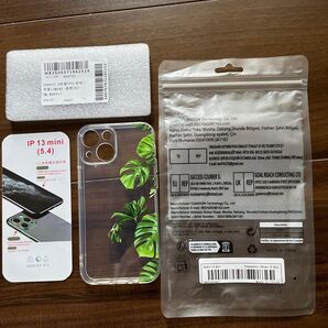 《新品》iPhone13mini スマホケース モンステラ クリア♪