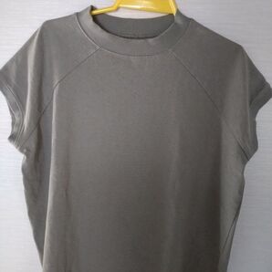 トップス Tシャツ カットソー 半袖 カーキグリーン