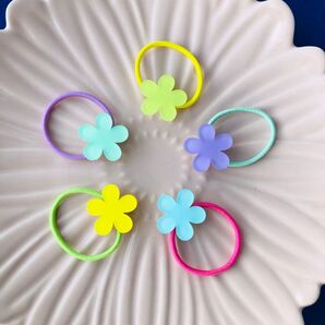 ★No.205★ ヘアゴム 髪ゴム 新品 ヘアアクセサリー 韓国 花 フラワー お揃い プレゼント カラフル 5点セット 春 夏