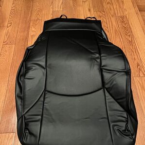 スズキ クロスビー用シートカバー ブラック