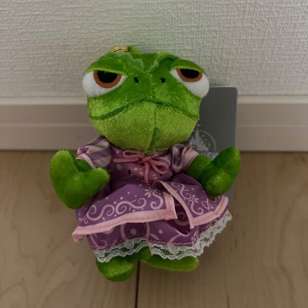 ディズニー ディズニーストア ラプンツェル パスカル ぬいぐるみ キーチェーン