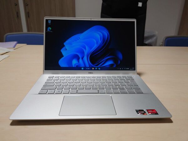 DELL Inspiron 14 5405 Ryzen5 8GB 薄型軽量