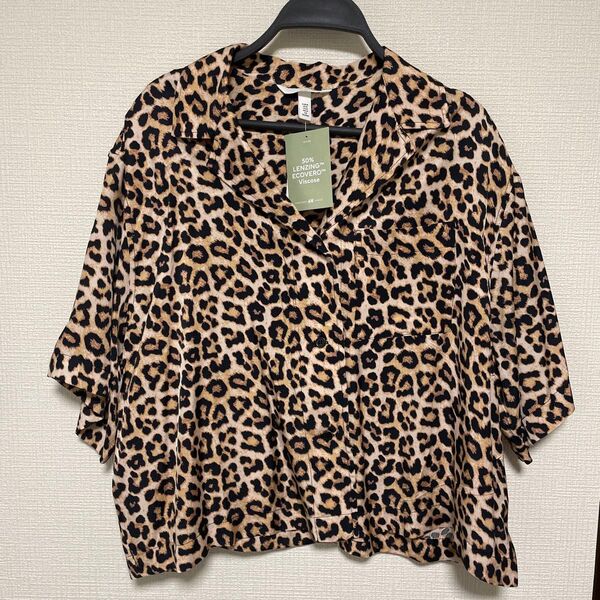 【カテゴリ変更可能】H&M ヒョウ柄 半袖シャツ Mサイズ