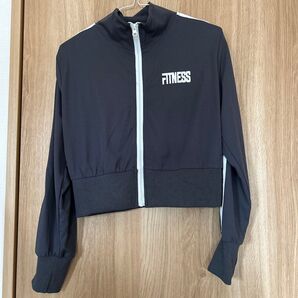 フィットネスウェア ショート丈ジャケットFITNESSロゴ入り