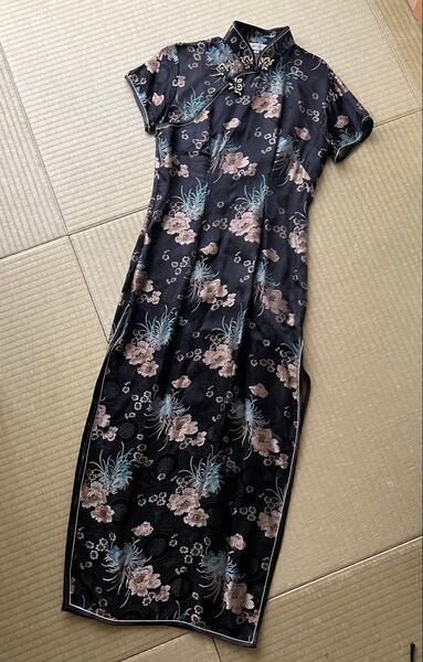 WHITEBY ウットビー チャイナドレス ロングドレス スリット入り コスプレ ブラック 花柄 38 レディース Mサイズ