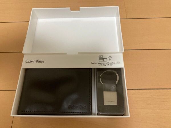 プレゼント用 ギフトセット カルバンクライン メンズ 父の日 財布 二つ折り キーリング 2点セット 誕生日 入学祝