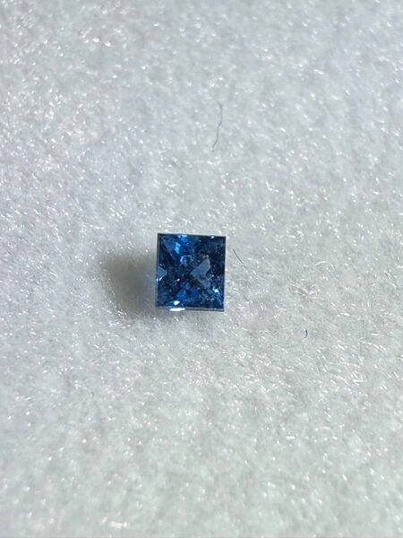 コバルトガーナイト スピネル 0.057ct ルース