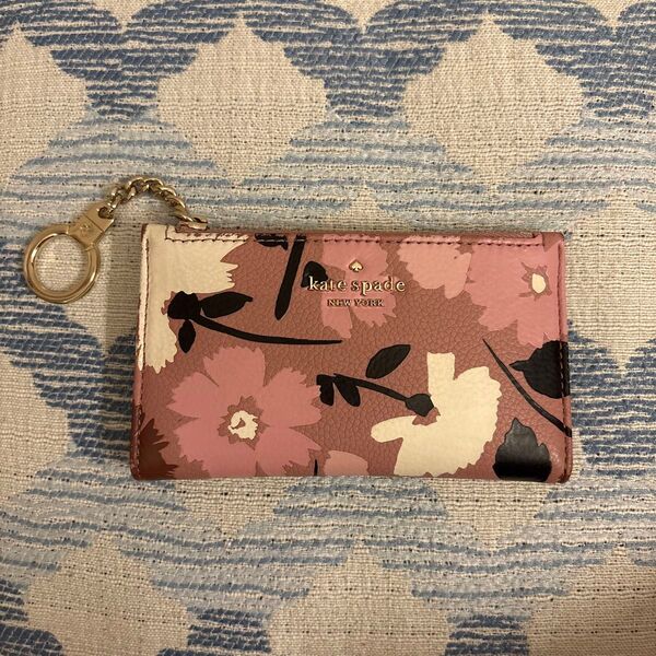 kate spade ケイトスペード カードケース ピンク 花柄 フラグメントケース 財布 パスケース 二つ折 コインケース