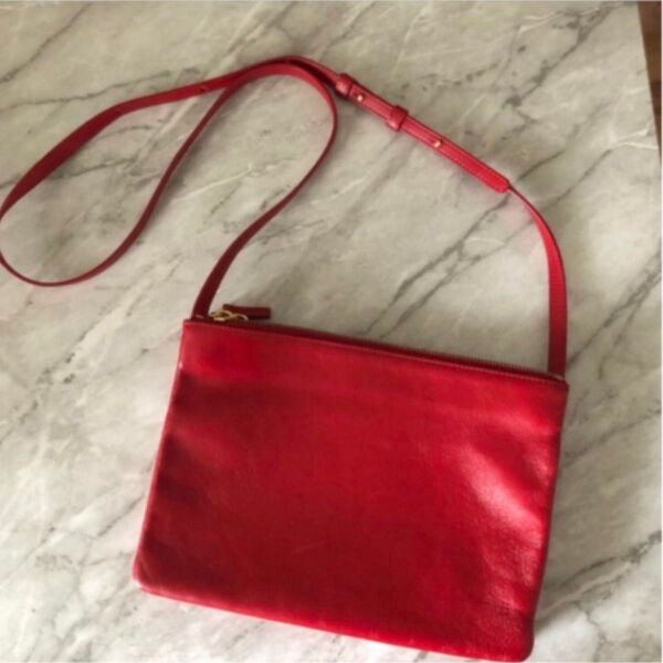 セリーヌ トリオ ラージ ショルダーバッグ赤レッド Celine クラッチバッグ