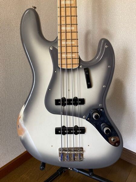 【ノーブランド】Fender アンティグア仕様 コンポーネントジャズベース レリック加工