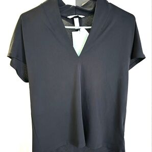 H&M Vネックトップ クレープジャージ M黒