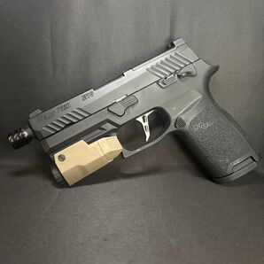 特価 インフォース APL-C タイプ ウェポンライト DE G17