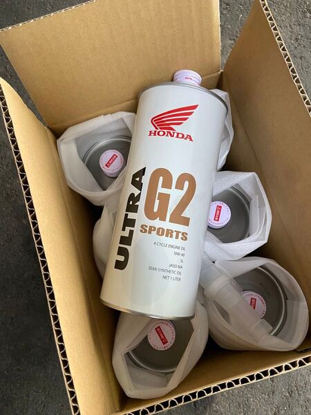 ホンダ純正エンジンオイル G2オイルを6本 もちろん新品未使用品 4月購入品