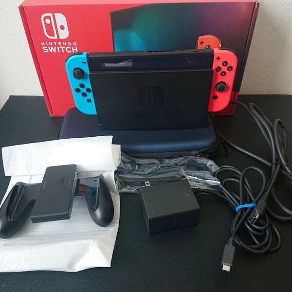 新型 Nintendo Switch Joy-Con レッド ブルー ケース付 スイッチ ネオンブルー 新モデル