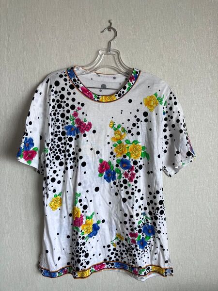 綿100%カラフルドット花柄(薔薇/バラ/ばら) 丸首 ラウンドネック 半袖Tシャツ カットソー トップス【サイズ】M