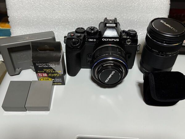 お得なOLYMPUS OM-D ミラーレス一眼カメラ