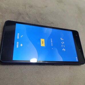 Qua phone KYV44 SIMフリー SIMロック解除済み 中古スマホ②