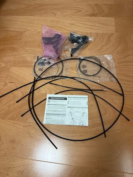 新品未使用 シマノ アルテグラ ST-R8000 左右セット 2×11S ワイヤー、ホース、箱付き