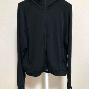 ユニクロ エアリズム UVカットパーカー