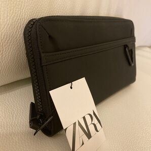 ラスト(特別セール)ZARA ザラ ラバーフィニッシュウォレット(新品)
