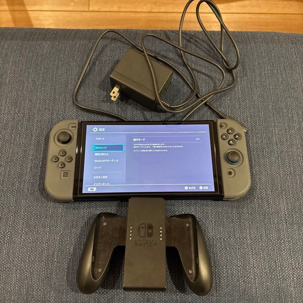 本体美品!Nintendo Switch 有機EL本体 ブラック【Joy-Conは不調】