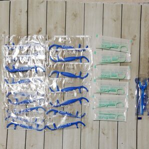 ライオン CLINICA デンタルフロス 17本 糸つきようじ6本 クリニカY字タイプ1本 24本セット