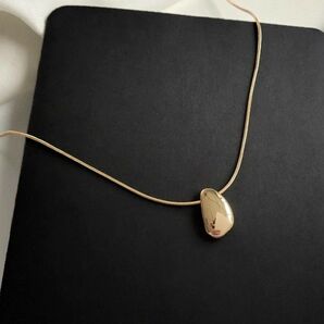 ウォーター ドロップ ペンダント ネックレス ゴールド シンプル カジュアル お洒落 女性用 レディース アクセサリー874485
