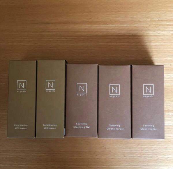 NオーガニックベーシックコンディショニングVCエッセンス30g×2 クレンジング 30g×3 N organic Basic