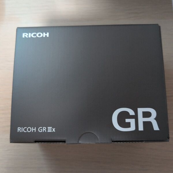 【新品】RICOH GRⅢx リコー 高性能デジカメ