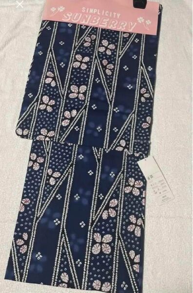 ◆新品未使用◆単品◆浴衣◆紺地にシックでお洒落な花柄