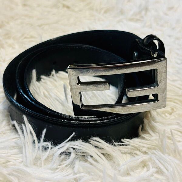 FENDI フェンディ ズッカ柄 バックルロゴ ブラック レザー ベルト