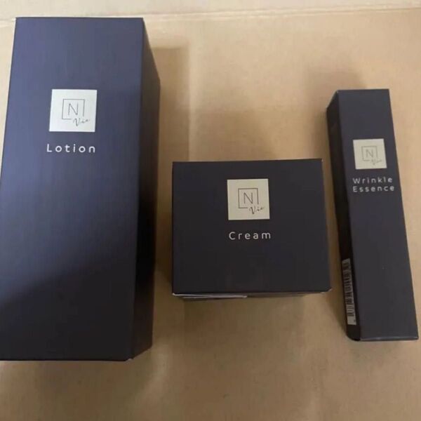 Nオーガニック vie まとめ売り 化粧水 クリーム 美容液 ラストセットです。