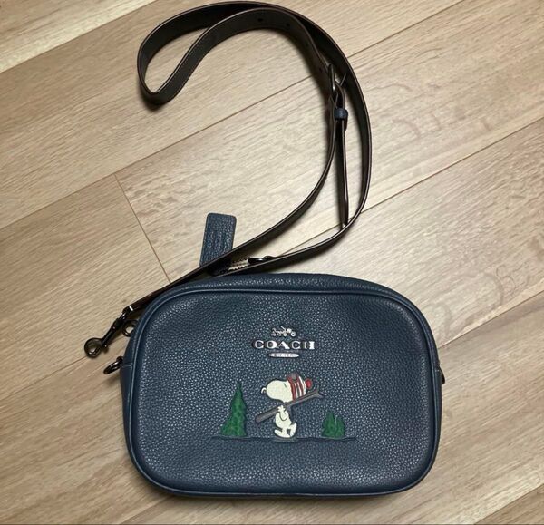COACH スヌーピー ショルダーバッグ