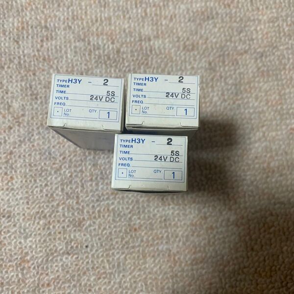 未使用 オムロン OMRON H3Y-4 5S 12VDC 3点セット