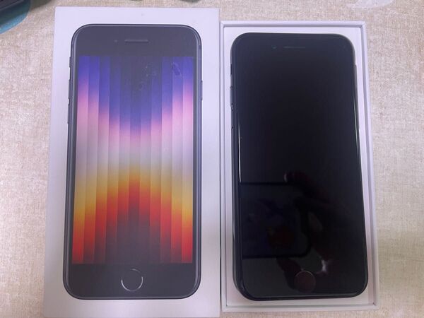 美品 SIMフリー iPhoneSE 第3世代 64GB ミッドナイト 88%