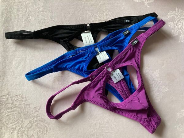 SALE!メンズ Tバック ビキニパンツ スーパーローライズ Gストリング オープンフロント 黒/青/紫 3枚セット Sサイズ