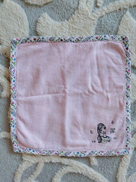Jeffrey Fulvimari タオルハンカチ 刺繍 花柄