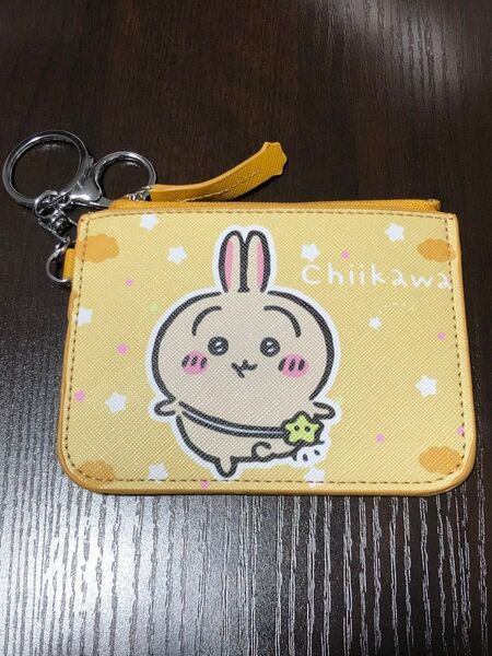 ちいかわ パスケース 定期入れ うさぎ♪