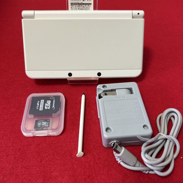 【極美品】New 3DS ホワイト 本体