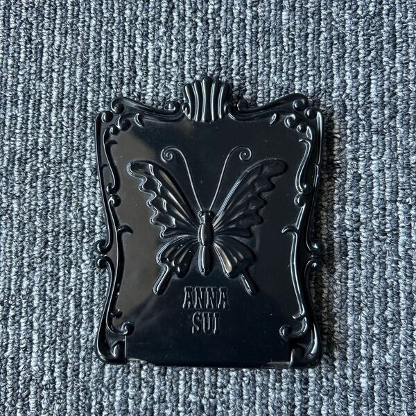 ANNA SUI ブラック 蝶 ミラー 訳アリ アナスイ オシャレ メイク