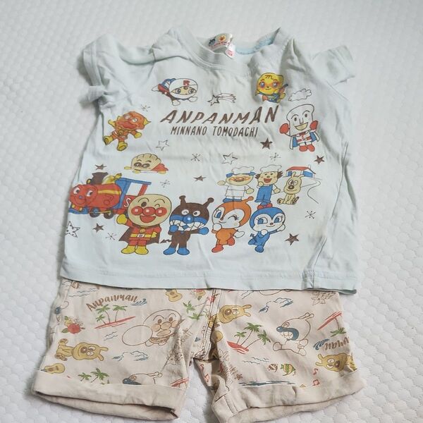 アンパンマン 半袖Tシャツとハーフパンツセット