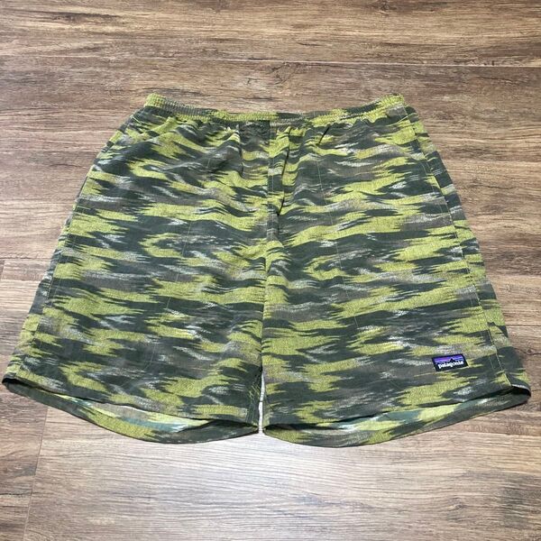 Patagonia カモフラージュ バギーズ 5インチ ショーツ Mサイズ パタゴニア