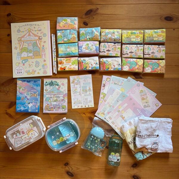 すみっコぐらし 雑貨 文房具 お弁当箱 メモ帳 レターセット おしぼり ミニティッシュ 連絡帳