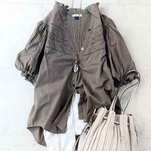 美品♪オブレクト oblekt コットン レースカラーボリュームスリーブブラウス